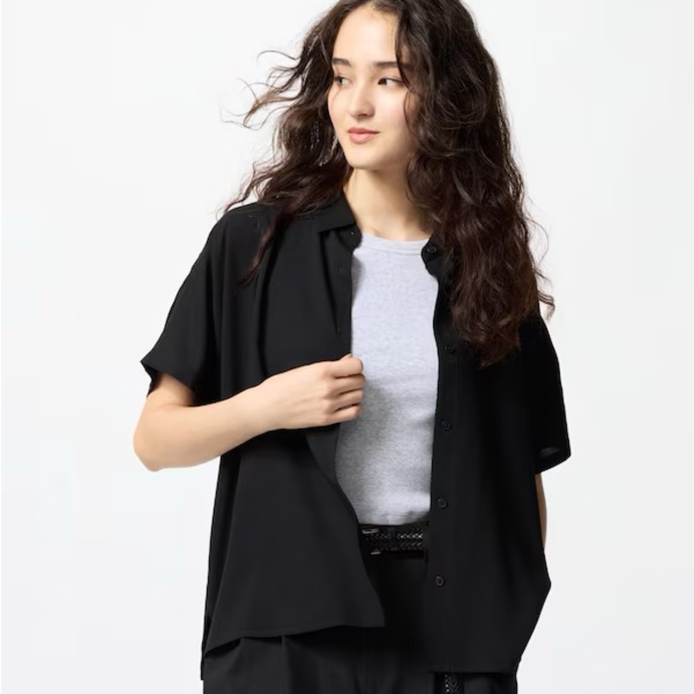 Uniqlo Button Down Top